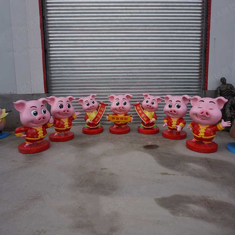 玻璃鋼卡通豬，豬年吉祥物雕塑